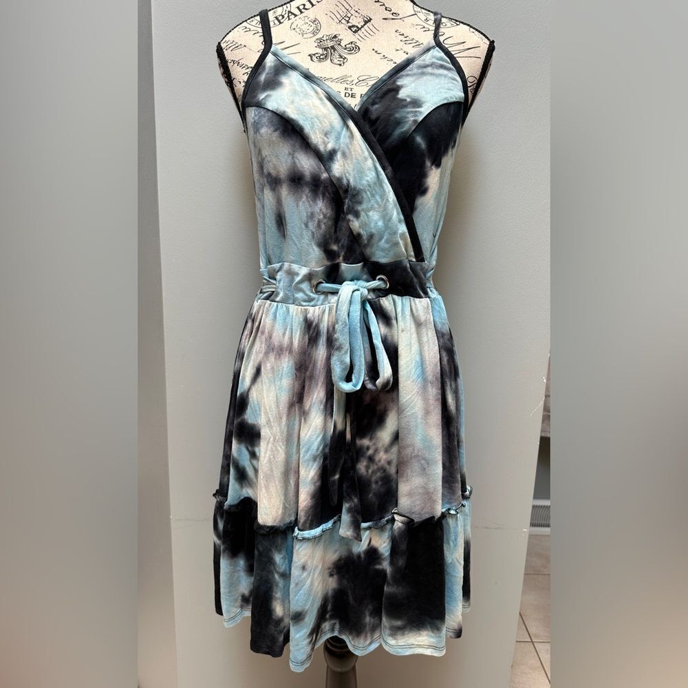 Venus tie dyed size large sun dress. Blue and white. NWOT - Picture 1 of 3